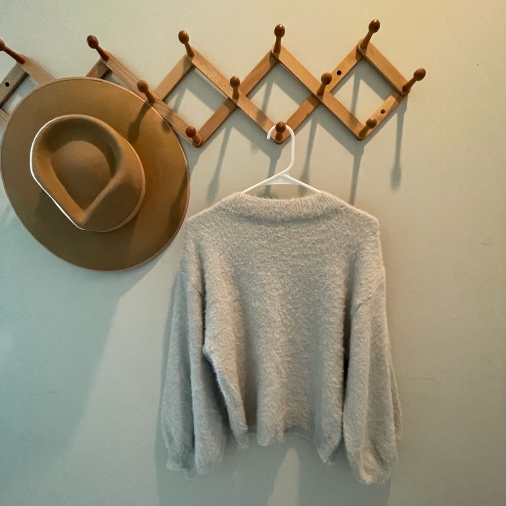 VICI bell sleeve sweater